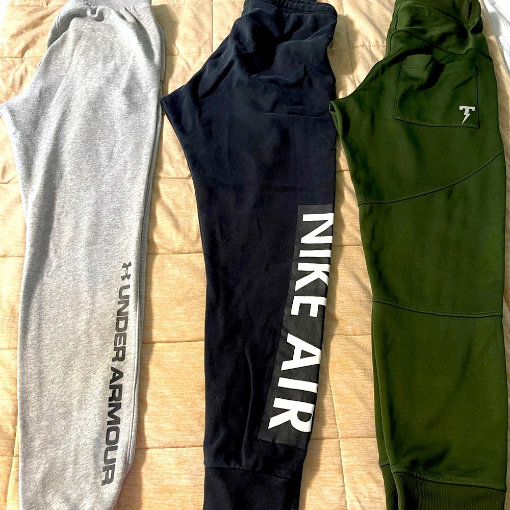 Mens joggers size small